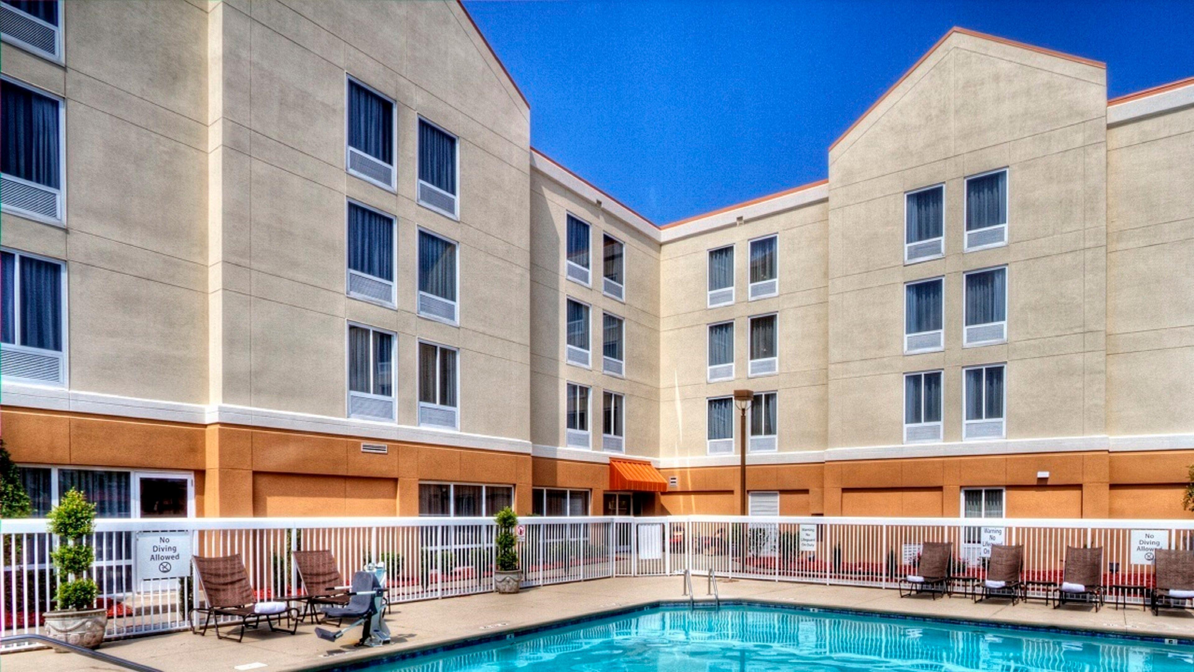 Holiday Inn Express Greenville By Ihg Buitenkant foto