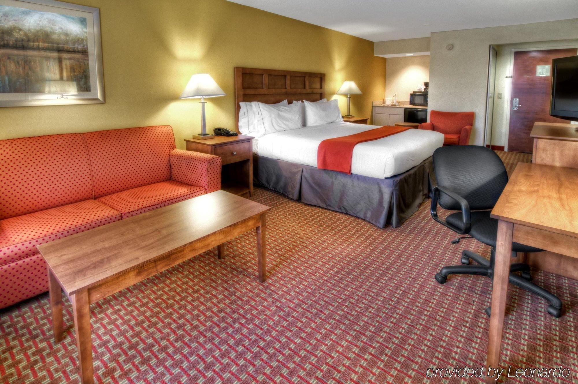 Holiday Inn Express Greenville By Ihg Buitenkant foto